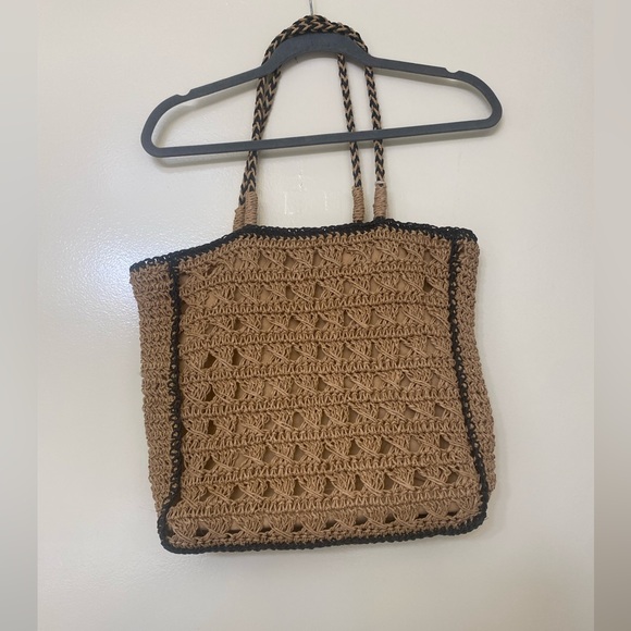 Woven Straw Tote with Pom Pom tassel - Picture 5 of 9